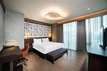 Radisson Collection Hotel, Vadistanbul 5*