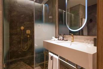 Radisson Collection Hotel, Vadistanbul 5*