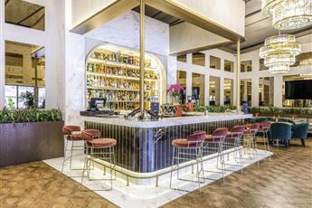 Radisson Collection Hotel, Vadistanbul 5*