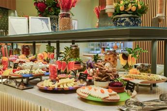 Radisson Hotel Istanbul Merter 5*