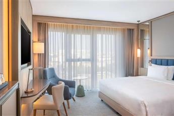 Radisson Hotel Istanbul Merter 5*