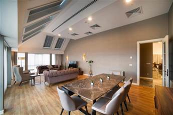 Radisson Residences Avrupa Tem Istanbul 4*