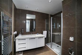 Radisson Residences Avrupa Tem Istanbul 4*