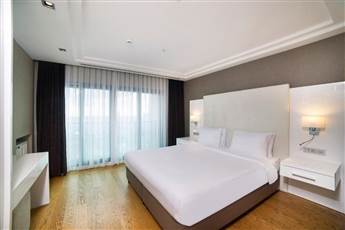 Radisson Residences Avrupa Tem Istanbul 4*