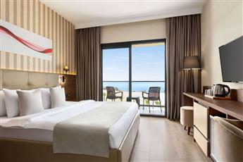 Ramada by Wyndham Cesme 3*
