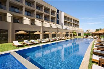 Ramada by Wyndham Cesme 3*