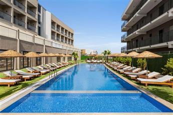 Ramada by Wyndham Cesme 3*