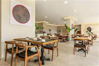 Ramada by Wyndham Cesme 3*