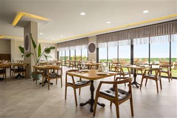 Ramada by Wyndham Cesme 3*