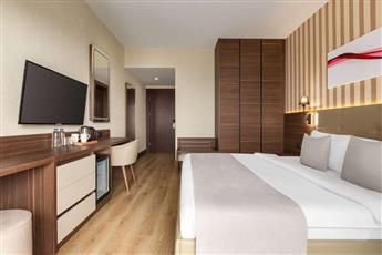 Ramada by Wyndham Cesme 3*