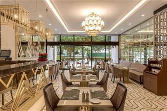Ramada by Wyndham Istanbul Golden Horn 5*