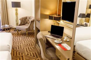 Ramada by Wyndham Istanbul Golden Horn 5*