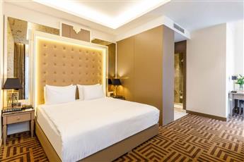 Ramada by Wyndham Istanbul Golden Horn 5*