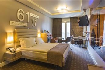 Ramada By Wyndham Istanbul Pera 4*