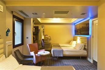 Ramada By Wyndham Istanbul Pera 4*