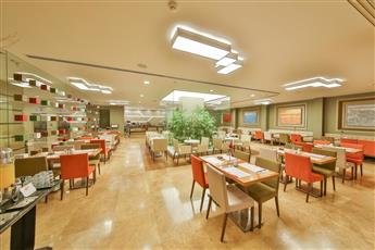 Ramada By Wyndham Istanbul Pera 4*