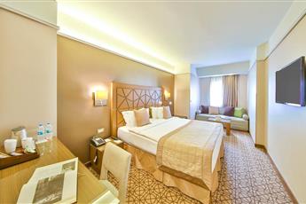 Ramada By Wyndham Istanbul Pera 4*