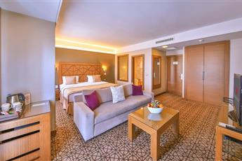 Ramada By Wyndham Istanbul Pera 4*