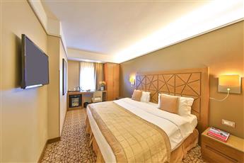 Ramada By Wyndham Istanbul Pera 4*