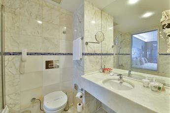 Ramada By Wyndham Istanbul Pera 4*