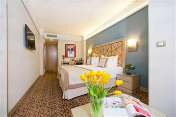 Ramada by Wyndham Istanbul Taksim 4*