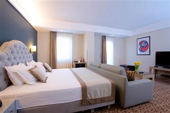 Ramada by Wyndham Istanbul Taksim 4*