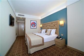 Ramada by Wyndham Istanbul Taksim 4*