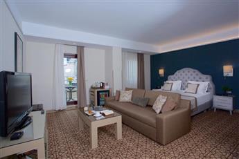 Ramada by Wyndham Istanbul Taksim 4*