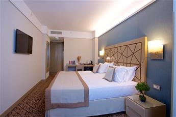 Ramada by Wyndham Istanbul Taksim 4*