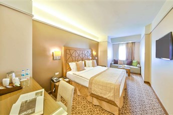 Ramada by Wyndham Istanbul Taksim 4*