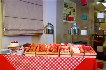 Ramada by Wyndham Istanbul Taksim 4*