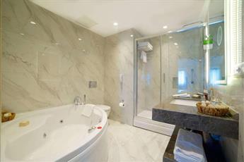 Ramada by Wyndham Istanbul Taksim