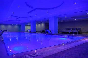 Ramada Hotel & Suites by Wyndham Istanbul Merter 5*