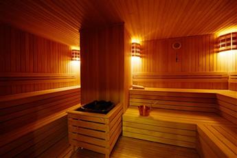 Ramada Hotel & Suites by Wyndham Istanbul Merter 5*