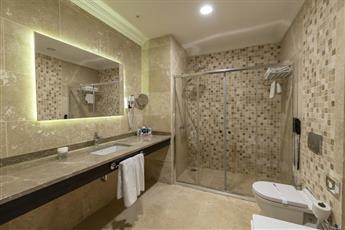 Ramada Hotel & Suites by Wyndham Istanbul Merter 5*