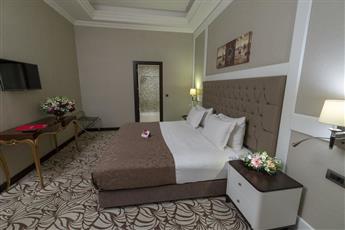 Ramada Hotel & Suites by Wyndham Istanbul Merter 5*
