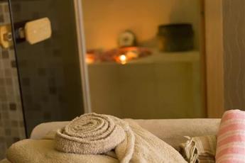 Ramada Hotel & Suites by Wyndham Istanbul Merter 5*