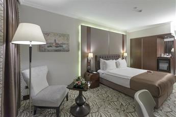 Ramada Hotel & Suites by Wyndham Istanbul Merter 5*