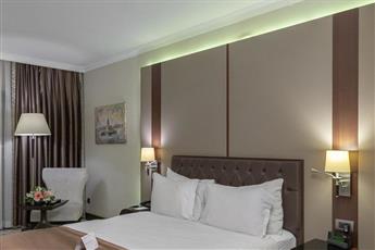 Ramada Hotel & Suites by Wyndham Istanbul Merter 5*