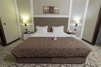 Ramada Hotel & Suites by Wyndham Istanbul Merter 5*