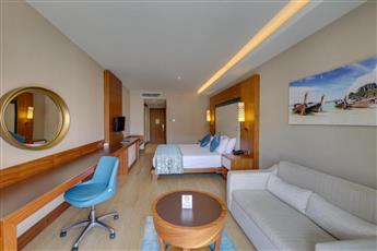 Ramada Hotel & Suites by Wyndham Istanbul Merter