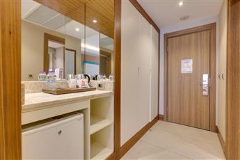 Ramada Hotel & Suites by Wyndham Istanbul Merter