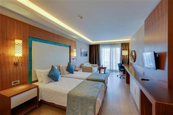 Ramada Hotel & Suites by Wyndham Istanbul Merter