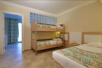 Ramada Hotel & Suites by Wyndham Kusadasi