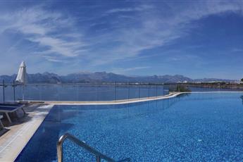 Ramada Plaza by Wyndham Antalya 5*