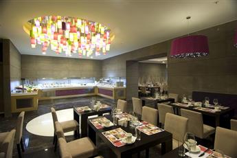 Ramada Plaza by Wyndham Antalya 5*