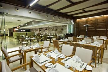 Ramada Plaza by Wyndham Antalya 5*