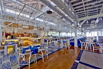 Ramada Plaza by Wyndham Antalya 5*