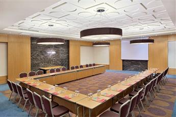 Ramada Plaza by Wyndham Antalya 5*