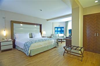 Ramada Plaza by Wyndham Antalya 5*